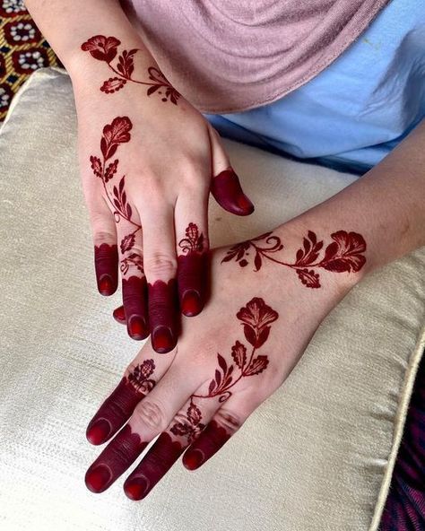 Inai Nikah, Traditional Sketches, Simple Henna Designs Hand, Rasta Nails, Small Henna Designs, Simple Mehandi, Inai Pengantin, Mahendi Designs, Red Henna