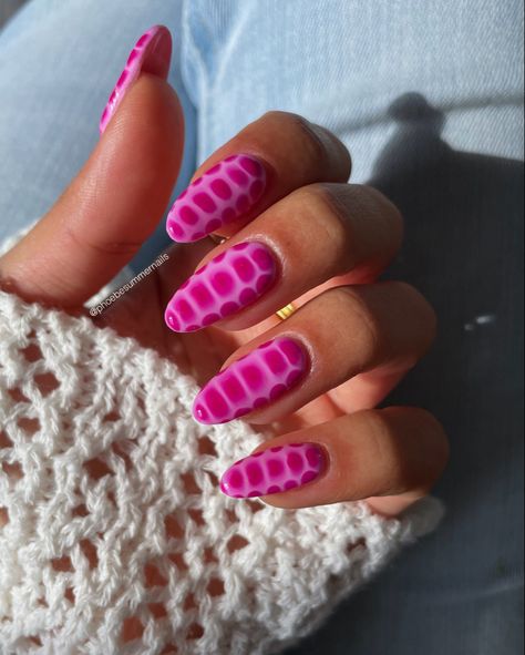 Almond Snake Nails, Statement Nail Ideas, Pink Snake Print Nails, Blooming Gel Snake Print, Colorful Blooming Gel Nails, Snake Print Nails Design, Dark Pink Nails Ideas, Nail Inspo Trendy 2024 Spring Almond, White Blooming Gel Nails