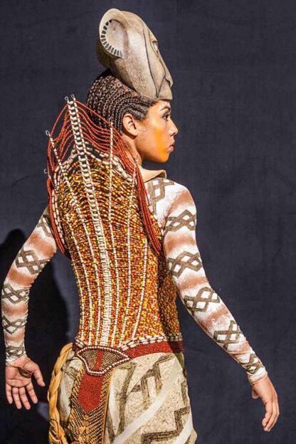 Lion king Broadway Disfraces Ideas, Nala Lion King, Julie Taymor, Lion King 1 1/2, Lion King Costume, African Art Projects, Lion King Musical, Lion King Jr, Lion King Broadway