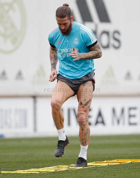 Sergio Ramos Leg Tattoos, Football Tattoos For Men Leg, Best Calf Tattoos Men, Sports Tattoos For Men Ideas, Football Tattoo Ideas For Men, Leg Tattoo Men Ideas, Minimalist Tattoo Men, Calf Tattoo Men, Animal Tattoos For Men