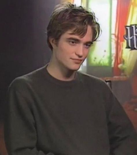 Sean Leonard, Robert Pattinson Twilight, Robert P, Twilight Film, Twilight Pictures, Cedric Diggory, Harry Potter Cast, Breaking Dawn, Edward Cullen