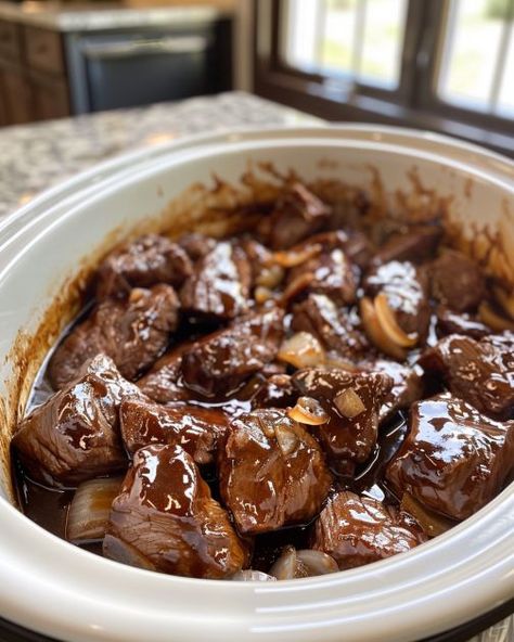 My hubby can never get enough of this sauce! He says it's his fave! Beef Tip Recipes, Beef Casserole Recipes, Balsamic Beef, Crockpot Recipes Beef, Beef Tips, Bobby Flay, Crockpot Beef, Crockpot Dishes, Crock Pot Slow Cooker