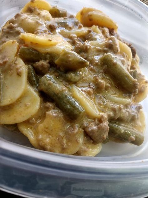 Hamburger Scalloped Potatoes Green Bean Casserole Recipe – Tnextrecipes Boxed Scalloped Potatoes Recipes, Easy Cooking Ideas, Scalloped Potato Casserole, Homemade Scalloped Potatoes, Hamburger And Potatoes, Green Bean Casserole Recipe, Potatoes Green Beans, Hotdish Recipes, Greenbean Casserole Recipe