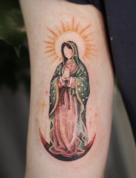 Chest Neck Tattoo, Mother Mary Tattoos, Neck Tattoo Ideas, Catholic Tattoos, Mary Tattoo, Mexican Art Tattoos, Cute Hand Tattoos, Pretty Hand Tattoos, Virgin Of Guadalupe