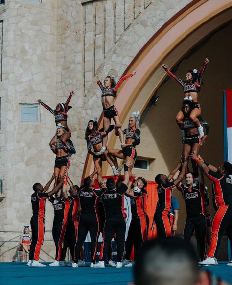 Navarro cheer 2023🖤❤️ #cheer #cheerleading #navarro #daytona Nca Cheer, Navarro Cheer, Cheer Pyramids, Cheer Moves, Cheerleading Videos, Cool Cheer Stunts, Cheer Dance Routines, Black Cheerleaders, Billy Kid