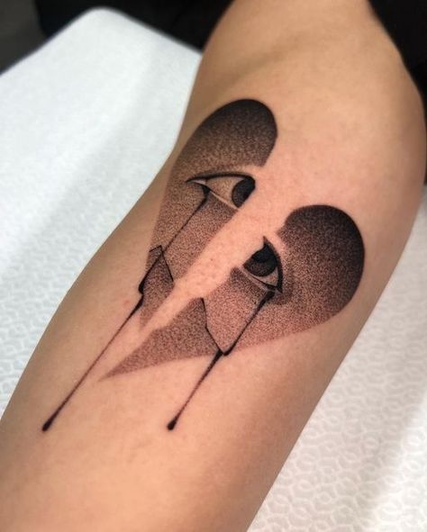 Pepper Shading Tattoo, Shading Tattoo, Art Tattoo Ideas, Europe Tour, Handpoke Tattoo, Desenho Tattoo, Tattoos Gallery, Stippling, Tattoo Tattoo