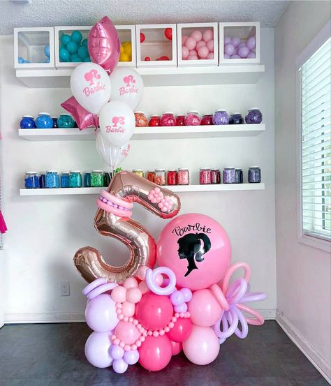 Baloon Decorations Barbie, Barbie Ballons Decoration, Barbie Party Balloons, Barbie Birthday Balloons, Barbie Balloon Decor, Barbie Balloon Bouquet, Barbie Balloon Decorations, Barbie Balloons, Balloon Surprise