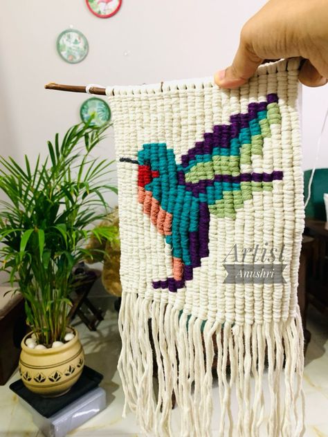 Macrame Bird tapestry 🕊️ Macrame Bird, Pixel Macrame, Bird Tapestry, Art Yarn Weaving, Free Macrame Patterns, 1 Wallpaper, Macrame Tapestry, Macrame Hanger, Macrame Wall Art