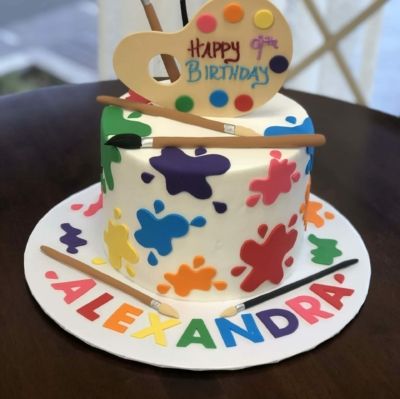 Cake For An Artist Birthday, Paint Drip Cake, Paint Party Cake Pops, Paint Themed Birthday Party Cake, Paint Cakes Birthday, Paint Themed Cake, Paint Splatter Birthday Party Ideas, Art Party Birthday Cake, Art Theme Birthday Cake