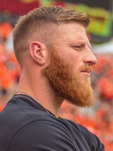 Ginger Males on Tumblr Ginger Hair Men, Beard Images, Beard And Mustache Styles, Scruffy Beard, Red Hair Men, Redhead Men, Ginger Boy, Red Beard, Ginger Beard