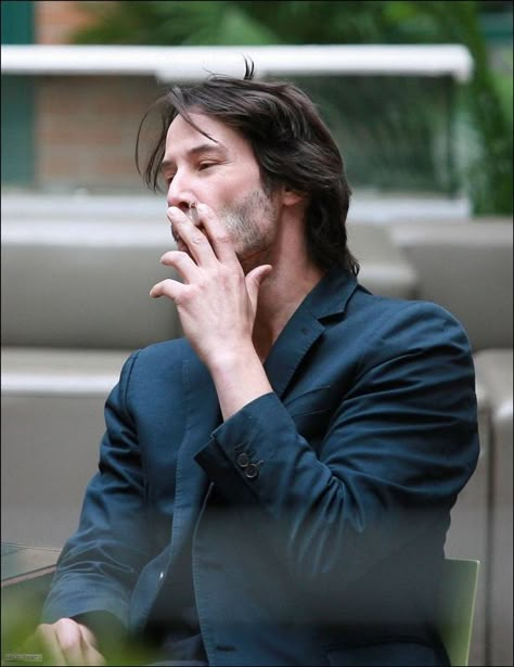 Keanu Reeves Life, Kaptan Jack Sparrow, John Wick Movie, Keanu Reeves John Wick, Male Pose, Keanu Charles Reeves, The Boogeyman, Actrices Hollywood, K R