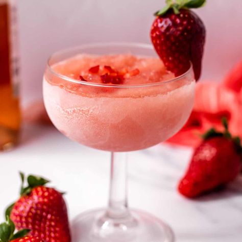 Frosé (Frozen Rosé Recipe) - This Vivacious Life How To Make Frose, Frose Recipe, Frosé Recipe, Strawberry Basil Margarita, Pina Colada Mocktail, Strawberry Simple Syrup, Frozen Rose, Rose Recipes, Strawberry Margarita