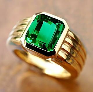 Gents Gemstone Ring, Rings For Men Stone, Guru Stone Ring Design For Men, Green Stone Ring Gold For Women, Gold Ring Stone Design, Green Stone Rings For Men Gold, Men Rings With Stone, Green Emerald Ring For Men, Men Gemstone Ring