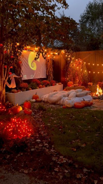 Halloween Night Movie, Halloween Movie Night Ideas, Halloween Movie Night Party, Backyard Halloween Party, Backyard Movie Night Party, Diy Backyard Movie Night, Halloween Projector, Portable Screen, The Fall Movie