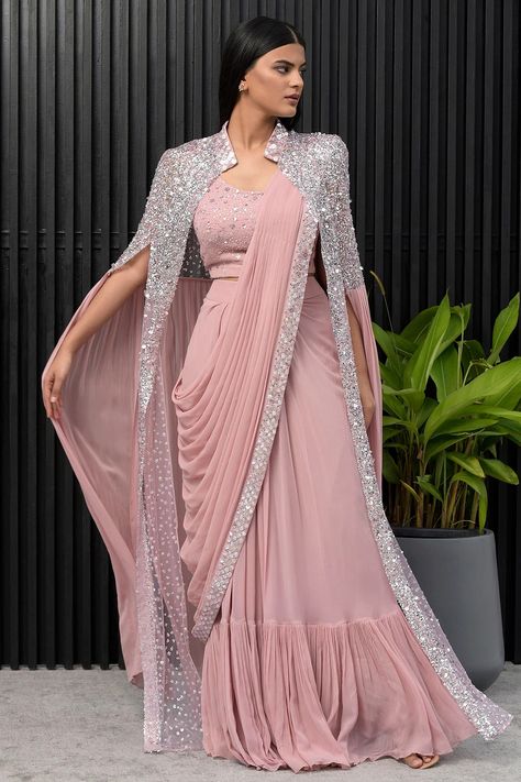 New Model Gown, Bridemates Dress Indian, Saree With Shrug, Bengali Clothes, Model Gown, Designing Dress, Creative Dresses, Model Saree, Wedding Ootd