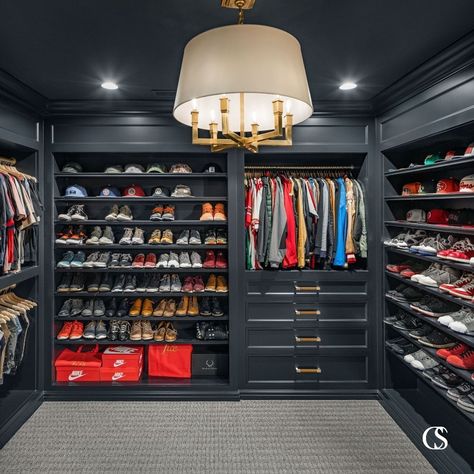 Sneakerhead Room, Closet Built Ins, Dream Closet Design, Closet Design Layout, Walk In Closet Design, Luxury Closets Design, Men Closet, Closet Remodel, Custom Closet