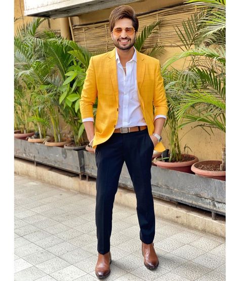 Jassi Gill Hairstyle, Blazer Men Outfit, Yellow Blazer Outfit, Coat Pant For Men, Jassie Gill, Jassi Gill, Blazer Outfits Men, Portrait Photography Men, Yellow Blazer