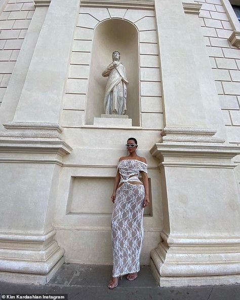 Vatican Outfit, Roman Sculptures, White Leather Skirt, Visiting The Vatican, Bright Blue Dresses, Kim Kardashian West, Iconic Art, Roman Sculpture, Kim Kardashian Style