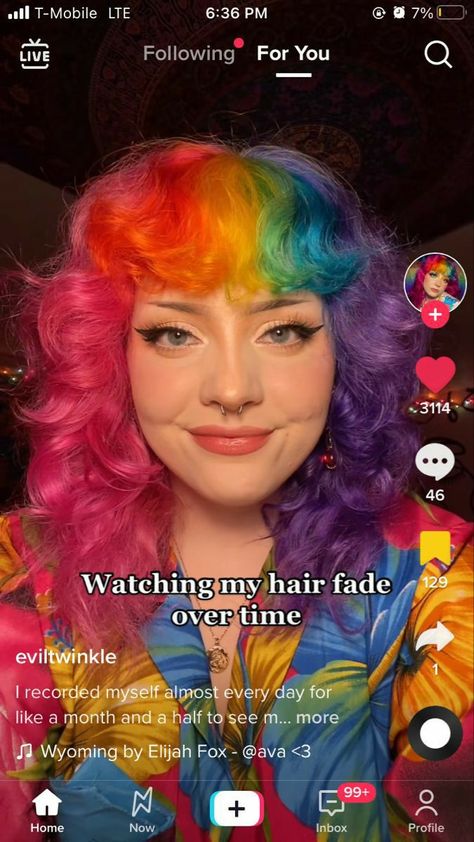 Fantasy Hair Dye Ideas, Colorful Split Dyed Hair, Hair Dye Ideas Multicolor, Rainbow Split Dye Hair, Half And Half Short Hair, Multi Colored Hair Short, Creative Hair Dye Ideas, Bangs Split Dye, Split Dye Pixie Cut