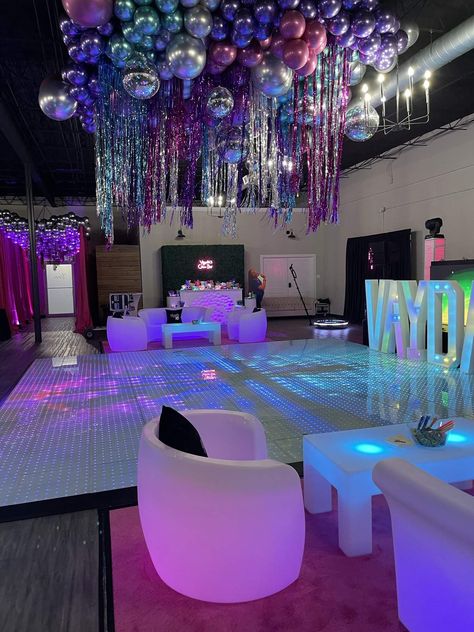 Disco Birthday Party Ideas | Photo 4 of 14 | Catch My Party 13 Birthday Party Decoration Ideas, Disco Aesthetic Party Decorations, Disco Birthday Decorations, Purple Disco Birthday Party, Sweet 16 Party Ideas Disco, Disco Karaoke Party, Karaoke Theme Party Ideas, 16 Birthday Party Ideas Decoration, Night Club Theme Party Ideas