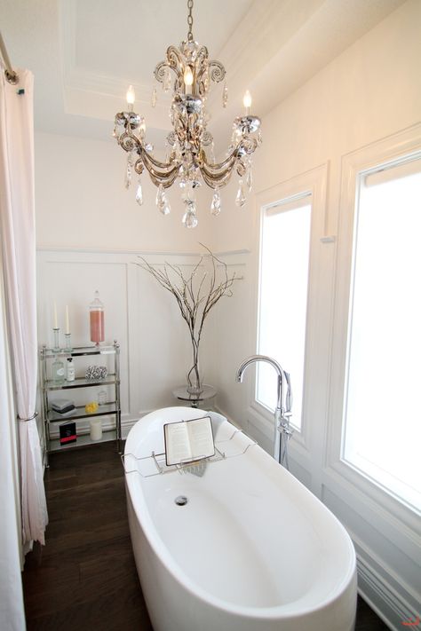 Bathroom with pedestal sink