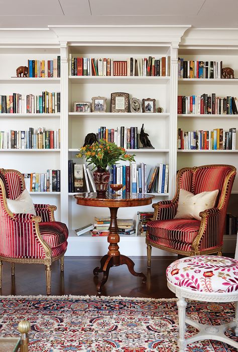 Sarah Richardson Design, Sarah Richardson, Casa Country, Home Library Design, Contemporary Home Decor, A Living Room, Home Library, Formal Living Rooms, Living Room Seating