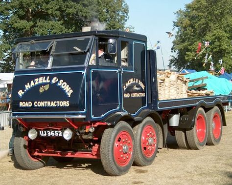 Steam Lorries etc | Smokstak® Antique Engine Community Road Building, Equipment Trailers, Traction Engine, Old Lorries, Cab Over, Old Tractors, Big Rig Trucks, Abandoned Cars, Steam Engines