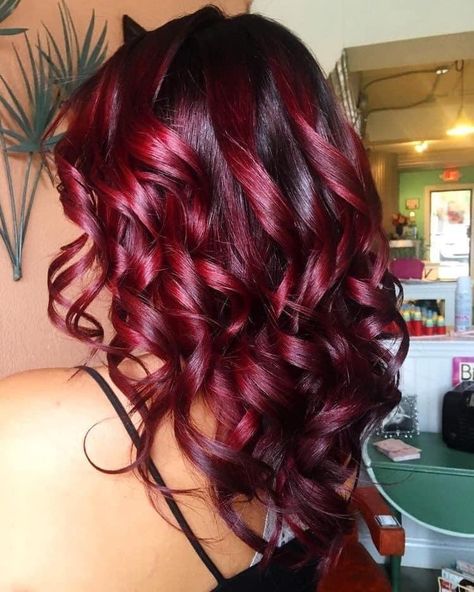 Maroon Hair Color, Burgundy Hair Dye, Maroon Hair, Light Burgundy, Red Ombre Hair, Color Hairstyles, Hair Color Burgundy, Dark Red Hair, Colored Curly Hair