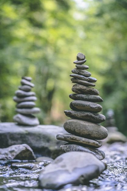 Vertical shot of two stone pyramids bala... | Free Photo #Freepik #freephoto #rock #river #peace #meditation Stepping Stone Pavers, River Rock Garden, Stepping Stone Paths, Garden Pavers, Pool Pavers, Zen Rock Garden, Garden Paving, Garden Stepping Stones, Easy Landscaping