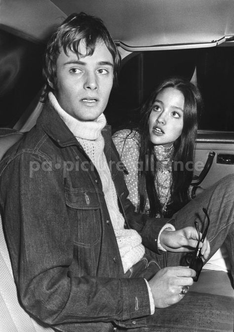 Olivia Hussey And Leonard, 90s Model Aesthetic, Short Platinum Blonde Hair, Leonard Whiting, 1970s Hollywood, Olivia Hussey, Old Fashioned Love, 60s Women, Meagan Good