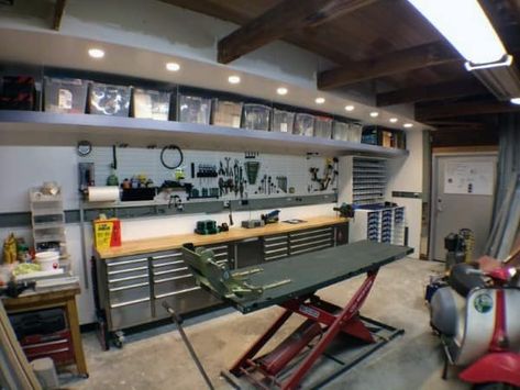 Top 60 Best Garage Workshop Ideas - Manly Working Spaces Officine In Garage, Garage Racking, Plan Garage, Garage Workshop Plans, Motorcycle Workshop, Workshop Layout, Cool Garages, Workshop Plans, Workshop Garage