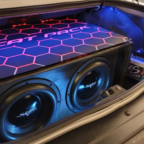 I see that little @4xspower powerplant peaking @tymewonttell 👀 Glad you went with the best 💪 PS: Love that subwoofer box top plate 😍 🛒 bassheadboxes.com ☑️ THE place for #BASS 📮 Fast FREE shipping - CONT US #carstereo #caraudiofab #caraudio #bassheadboxes #repost Car Speaker Box, Stereo Idea, Custom Subwoofer Box, Luxury Mobile Homes, Diy Subwoofer, Car Subwoofer Box, Custom Car Audio, Sound System Car, Subwoofer Box Design