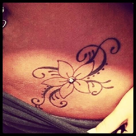 Tattoo With Dermal Piercing, Tattoo Spine, Dermal Piercings, Tattoo Pictures, Pretty Tattoos For Women, Dermal Piercing, Piercing Shop, Spine Tattoos, Piercings Jewelry