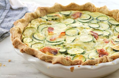 Bacon Zucchini Quiche Recipe Zucchini Quiche Recipes, Bacon Quiche Recipe, Bacon Zucchini, Zucchini Quiche, Spinach Quiche Recipes, Recipe Zucchini, Homemade Bacon, Breakfast Quiche Recipes, Special Breakfast