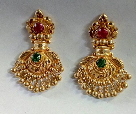 Latest Gold Jhumka Designs Bridal, Jhumka Designs Gold, Gold Buttalu, Gold Ear Rings, Jhumkas Gold, Plain Earrings, Latest Gold Ring Designs, Latest Earrings Design, Simple Necklace Designs