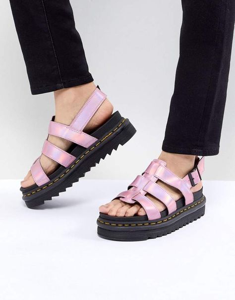 Dr Martens Yelena Sandal in Pink Metallic Red Doc Martens, White Doc Martens, Doc Martens Style, Outfit Curvy, Doc Martens Outfit, Doc Martens Boots, Army Boots, Boating Outfit, Pink Metallic