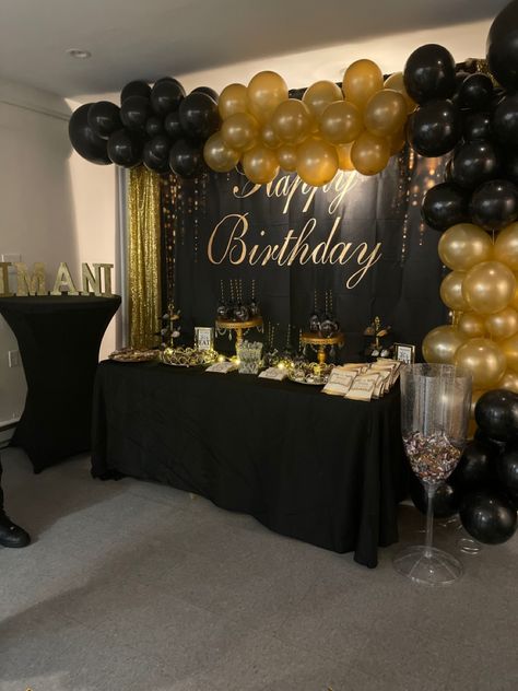 Happy Birthday Decoration Ideas, Diy Birthday Decoration Ideas, Home Birthday Decor, Birthday Decoration Ideas At Home, Gatsby Birthday Party, Black And Gold Party Decorations, Birthday Decoration Ideas, Happy Birthday Decoration, Surprise Birthday Decorations