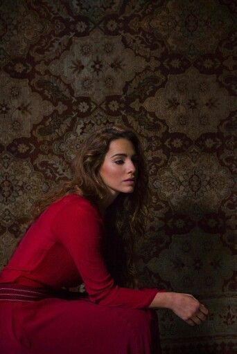 Melia Kreiling staring in Tyrant Prep Life, Pretty Star, Www Pinterest Com, Red Formal Dress, Beautiful Hair, Beautiful People, Actresses, Formal Dresses, Celebrities