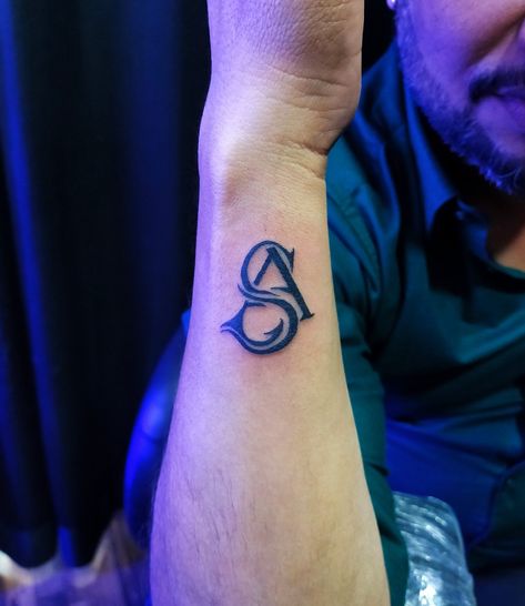 #S.A #letter #tattoo . . #Prince #tattoo #studio #shop #no #12 #lower #ground #floor #city #centre #mall #pandri #Raipur #Chhattisgarh . . . #Besttattoodesigns #besttattooartist #Princetattoodesigns #salettertattoodesigns #boyhandtattoodesigns #citycentremallpandri #RaipurChhattisgarh #appointment A Letter Tattoo, City Centre Mall, Prince Tattoo, Cheerful Quotes, Raipur Chhattisgarh, Kitkat Cake, Prince Tattoos, Infinity Tattoo Designs, Letter Tattoo