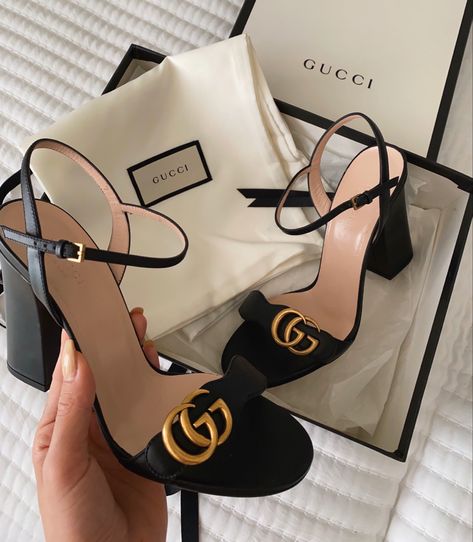 Designer Gucci Heels, hype bae, Los Ángeles Elegant Shoes Heels, Hak Tinggi, Jenny Humphrey, Nate Archibald, Luxury Heels, Dr Shoes, Fashion Shoes Heels, Gucci Heels, Shoes Heels Classy