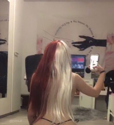 Unique Split Hair Dye Ideas, Red White Split Dye, White And Red Split Dye, Split Dyed Hair Long, Long Hair Split Dye, Red And White Hair Aesthetic, Split Hair Aesthetic, Half Red Half White Hair, White Split Dye Hair