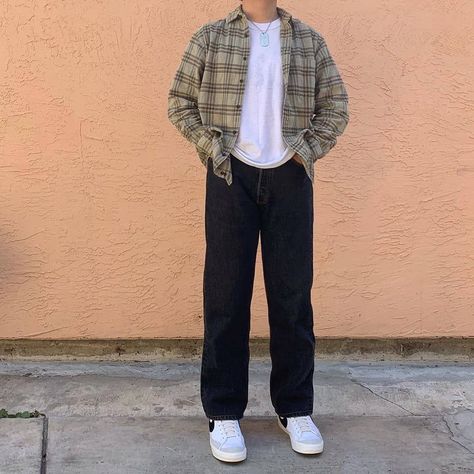 Vintage Outfits Men, 90s Fashion Men, Mens Trendy Outfits, Street Style Outfits Men, Mens Outfit Inspiration, Mens Fashion Streetwear, Stylish Mens Outfits, Indie Outfits, Streetwear Men Outfits