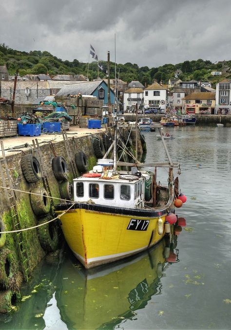 Harbour Aesthetic, Port Photography, Mevagissey Cornwall, Ship Reference, Harbour Photography, Boat Yard, Boat Harbour, Watercolor Boat, Cornwall Coast