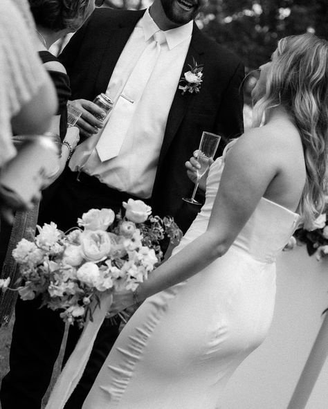 Some black and white cocktail moments 🤍 First looks are great for the simple fact that if you get all photos done before the ceremony, you have more time to enjoy cocktail hour and the reception. I loved getting to photograph cocktail hour. Usually, I’m off doing family photos, wedding party photos, and any other photos I was unable to get before the ceremony. Cocktail Hour Wedding Photos, Cocktail Hour Photos, Ceremony Cocktail Hour, Pre Ceremony Cocktail Hour, Wedding Cocktail Hour, Things To Do During Cocktail Hour, White Cocktails, Cocktail Hour Wedding, Wedding Party Photos