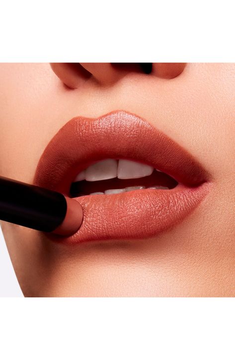 What it is: A matte lipstick that provides 12 hours of on-trend, mega-bold color and ultraweightless wear in a single velvet-soft swipe.What it does: Soft has never looked so bold with Powder Kiss Velvet Blur Slim Moisturizing Matte Lipstick. Experience moisture-matte to the max with 12 hours of on-trend, mega-bold color and ultraweightless wear in a single velvet-soft swipe. The more you Powder Kiss, the softer, smoother and suppler your lips with full-coverage shades that hydrate lips instantl Mac Powder Kiss Velvet Blur, Spice World, Cosmetic Inspiration, Lips Photo, Dream Makeup, Long Shiny Hair, Cagatay Ulusoy, Mac Powder, Women Lipstick