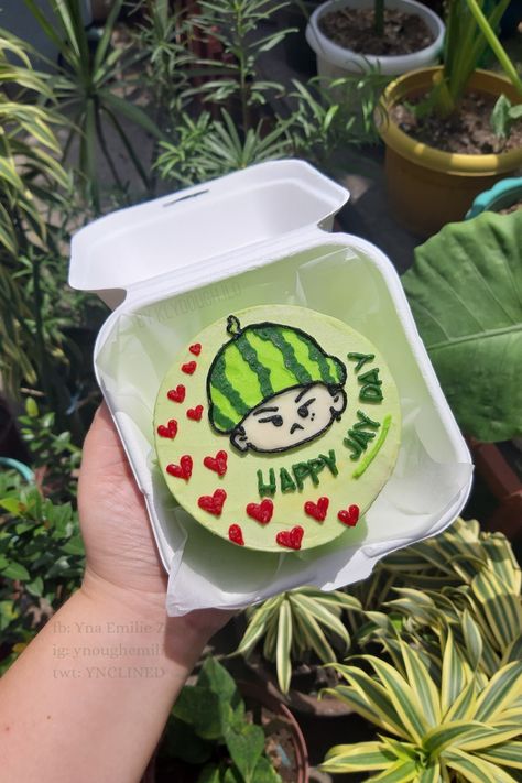 Jungwon Cake Birthday, Enhypen Cake Design, Enhypen Birthday Cake, Enhypen Cake Ideas, Jay Birthday, Kpop Store, 21st Cake, Cookie Cake Birthday, Jay Enhypen