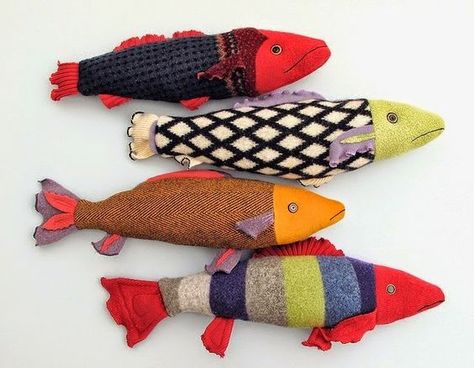 Upcycling mismatched socks (Upcycling forum at permies) Stuffed Fish, Fabric Fish, Sock Dolls, Sock Doll, Sock Toys, Recycled Sweaters, Sock Crafts, Sock Animals, Baby Diy