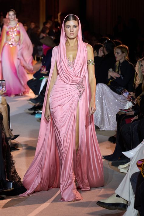 Zuhair Murad, Zuhair Murad Haute Couture, Runway Fashion Couture, Barbie Mode, Pink Gown, Couture Mode, Couture Week, Haute Couture Fashion, Glam Dresses