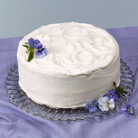 Classic White Cake from Land O'Lakes Classic White Cake, Seven Minute Frosting, Cooked Frosting, Best Buttercream Frosting, Cake Land, Best Buttercream, White Cake Recipe, Icing Frosting, Homemade Frosting