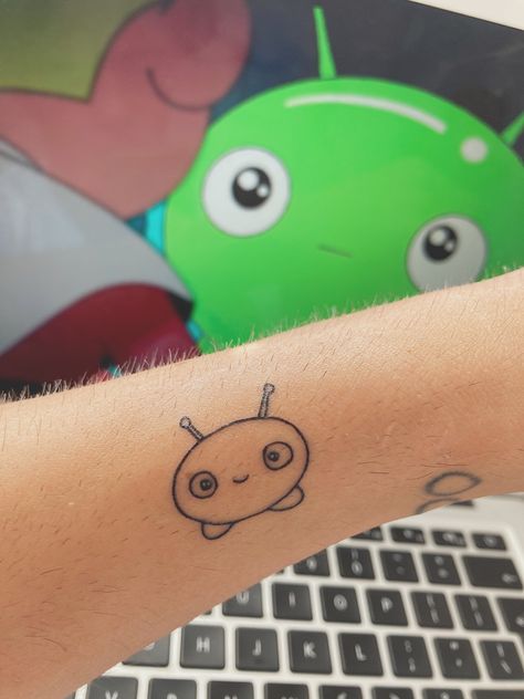 Tattoo, mooncake, final space, mooncake tattoo Moon Cake Tattoo, Mooncake Tattoo Final Space, Mooncake Tattoo, Funny Space, Final Space, Kawaii Tattoo, Space Tattoo, Cartoon Tattoos, Moon Cake